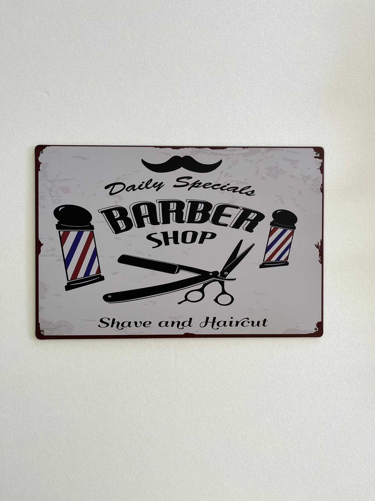 PLAQUE MÉTAL BARBER SHOP 30X20 CM - PLAQUE DECORATIVE - ANIMAUX-RESINE.FR