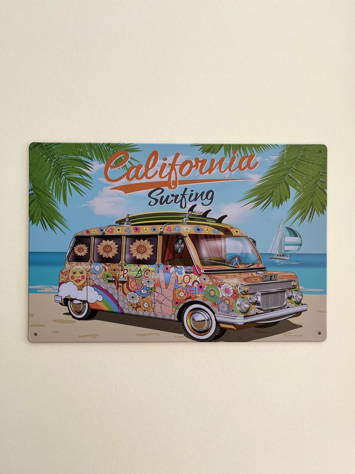 PLAQUE MÉTAL CALIFORNIA SURFING 30X20 CM - PLAQUE DECORATIVE - ANIMAUX-RESINE.FR